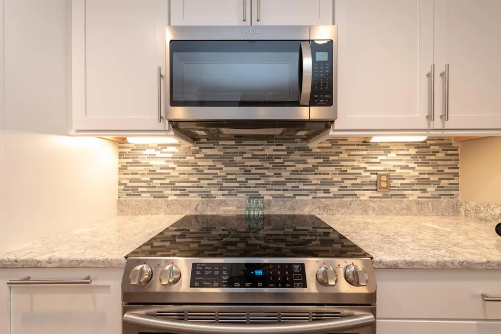 2696 Lake Shore Road Gilford NH 03249