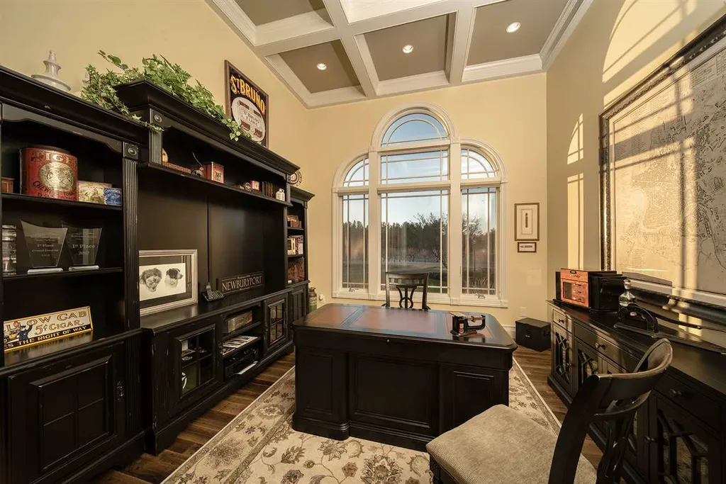 33 Linden Road Hampton Falls NH 03844