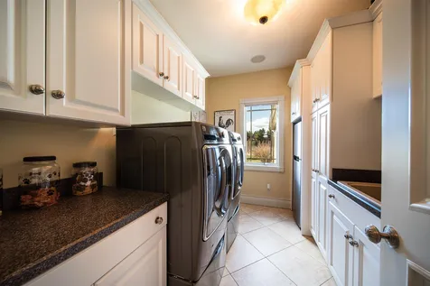 33 Linden Road Hampton Falls NH 03844