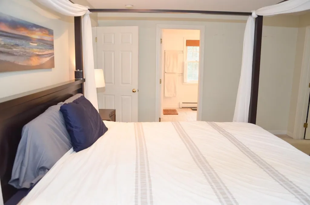 14 Cross Drive Brentwood NH 03833