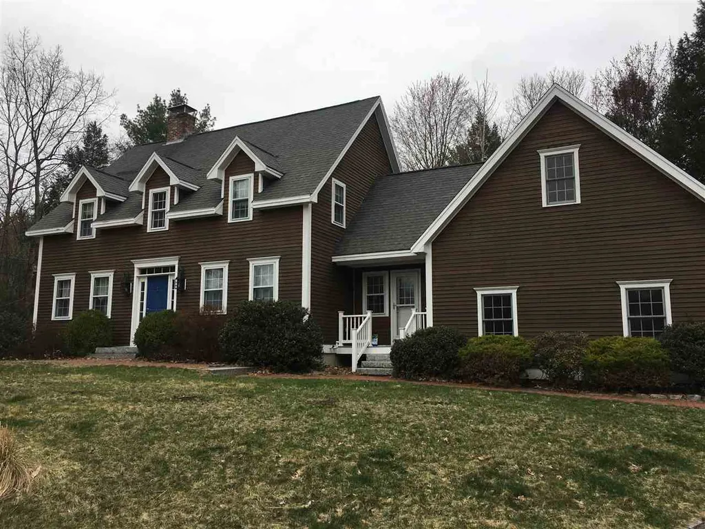 14 Cross Drive Brentwood NH 03833
