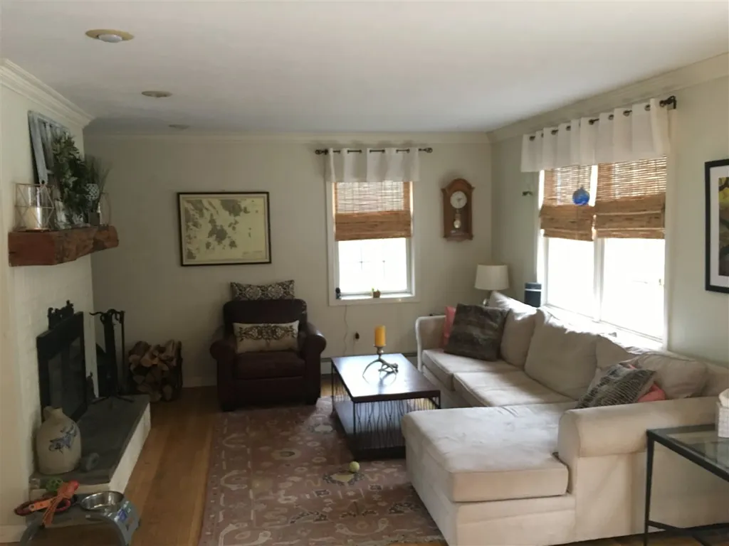 14 Cross Drive Brentwood NH 03833