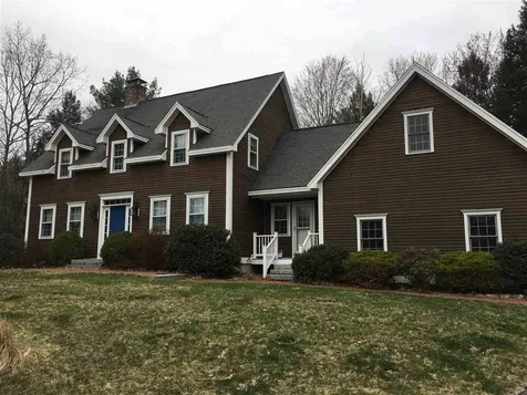 14 Cross Drive Brentwood NH 03833
