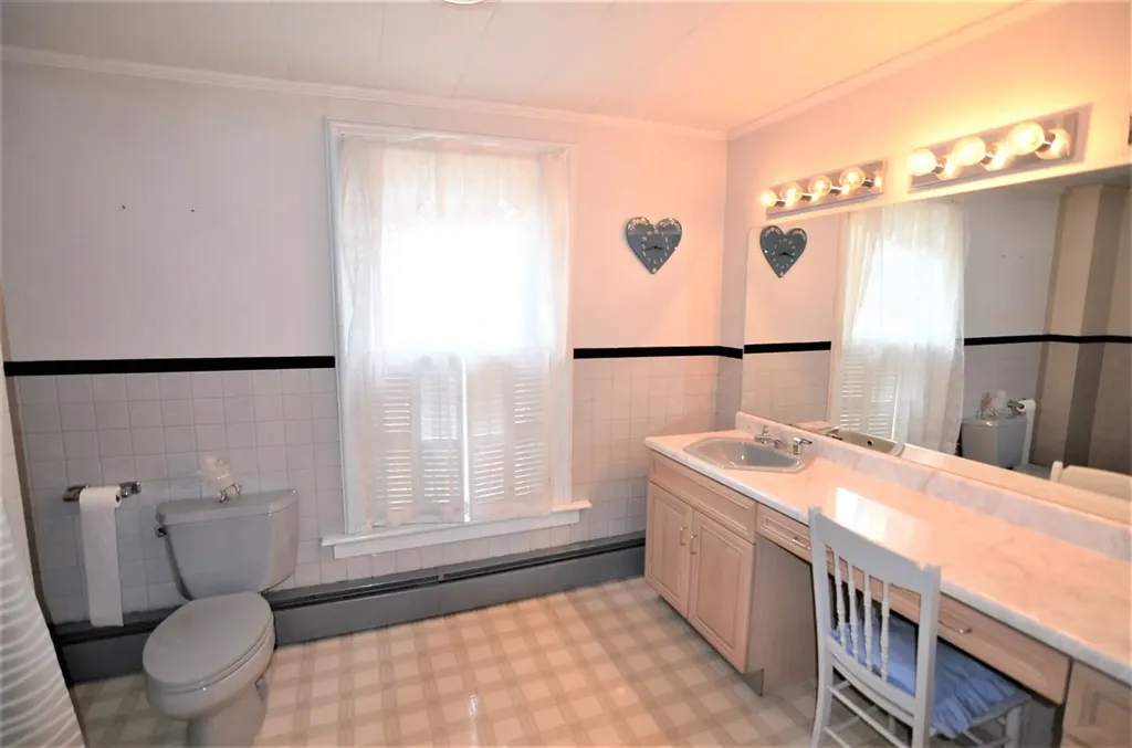 37 Park Street Newport NH 03773