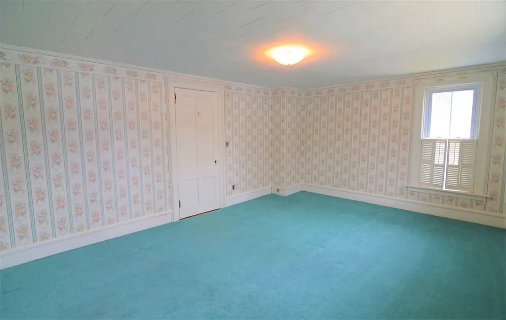 37 Park Street Newport NH 03773