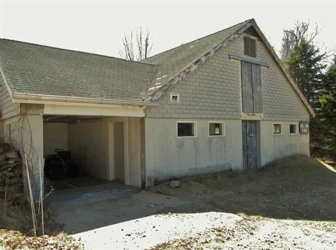 73 Exeter Road Kingston NH 03848