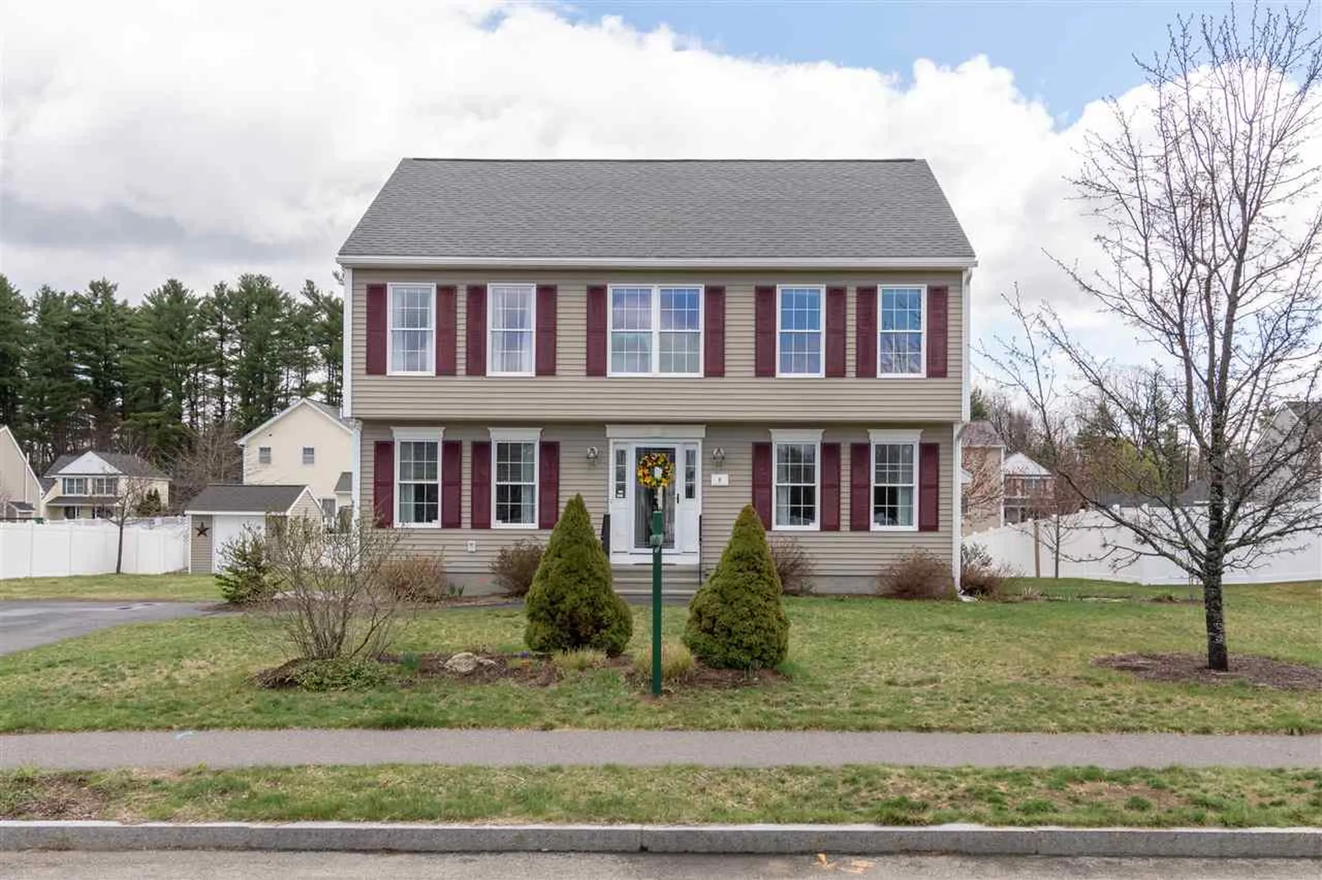 8 Amy Way Concord NH 03303