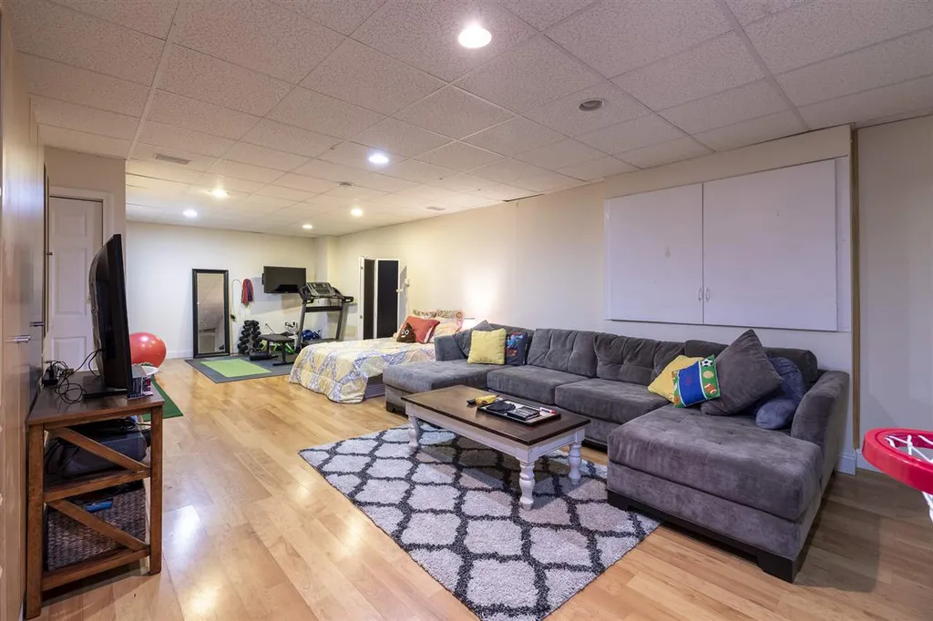 4 Purling Brooks Drive Hanover NH 03755