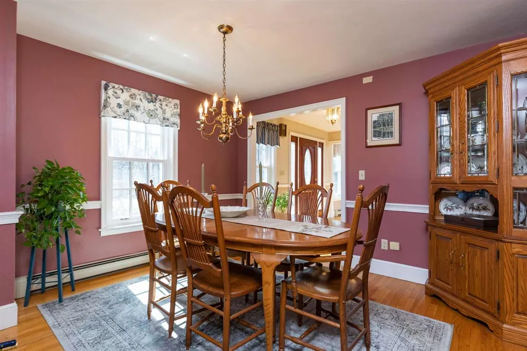 10 Reyners Brook Drive Dover NH 03820
