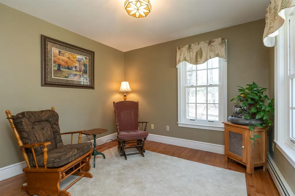 10 Reyners Brook Drive Dover NH 03820