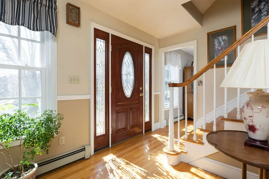 10 Reyners Brook Drive Dover NH 03820