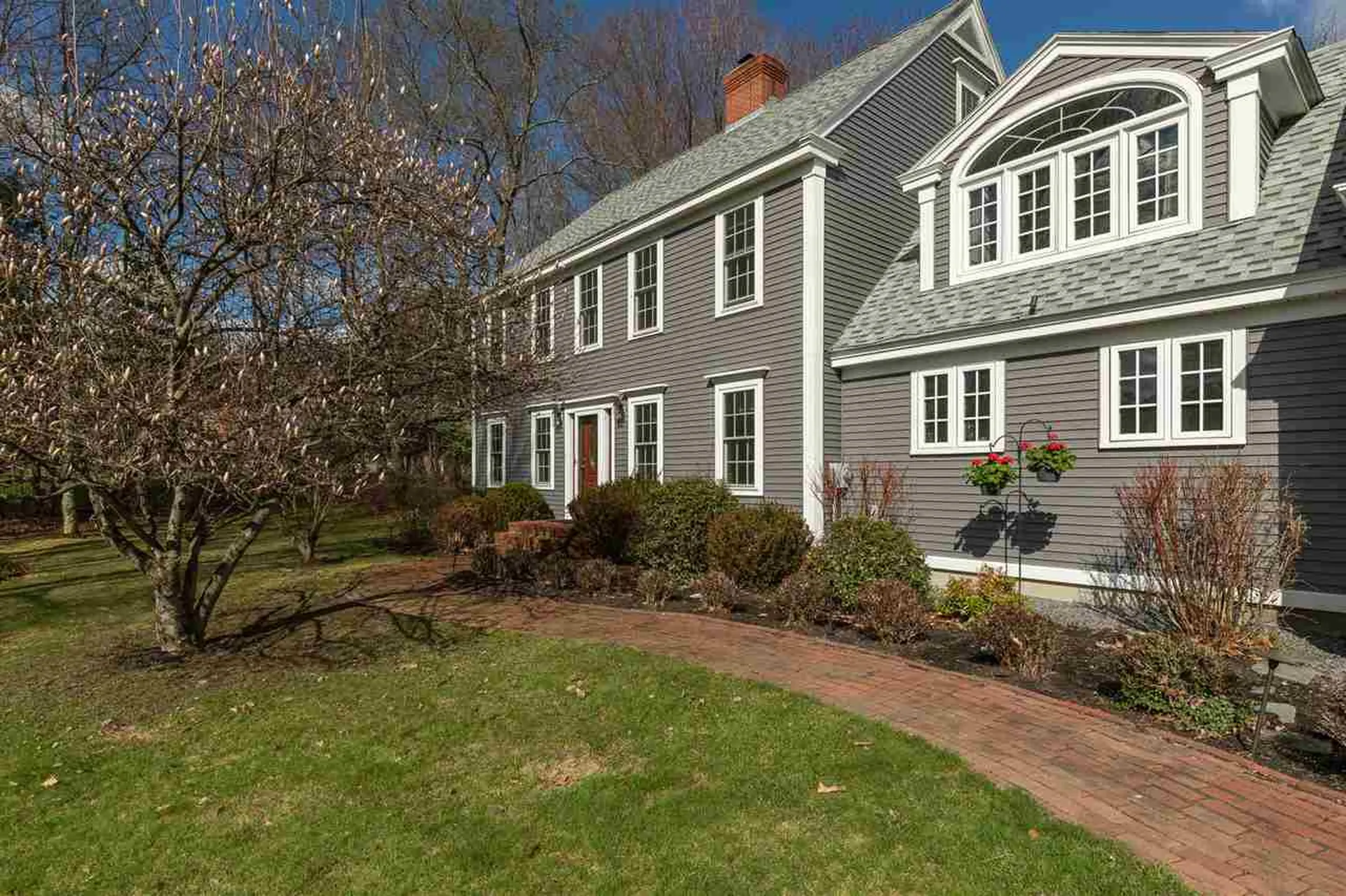 10 Reyners Brook Drive Dover NH 03820