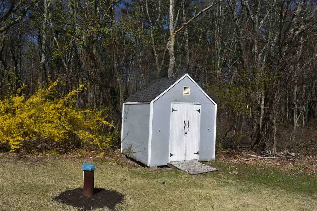 24 Haverhill Road Salem NH 03079