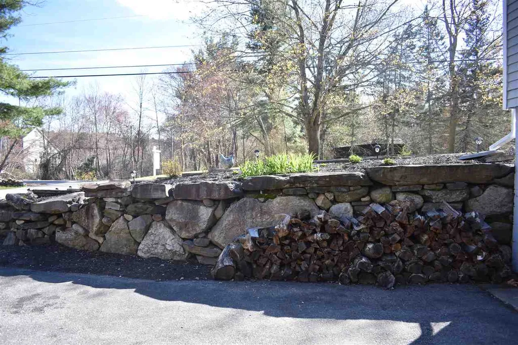 24 Haverhill Road Salem NH 03079
