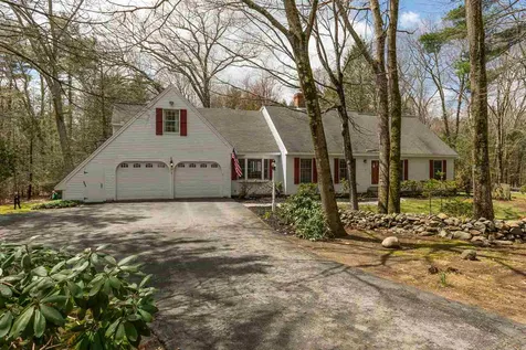2 Park Circle North Hampton NH 03862