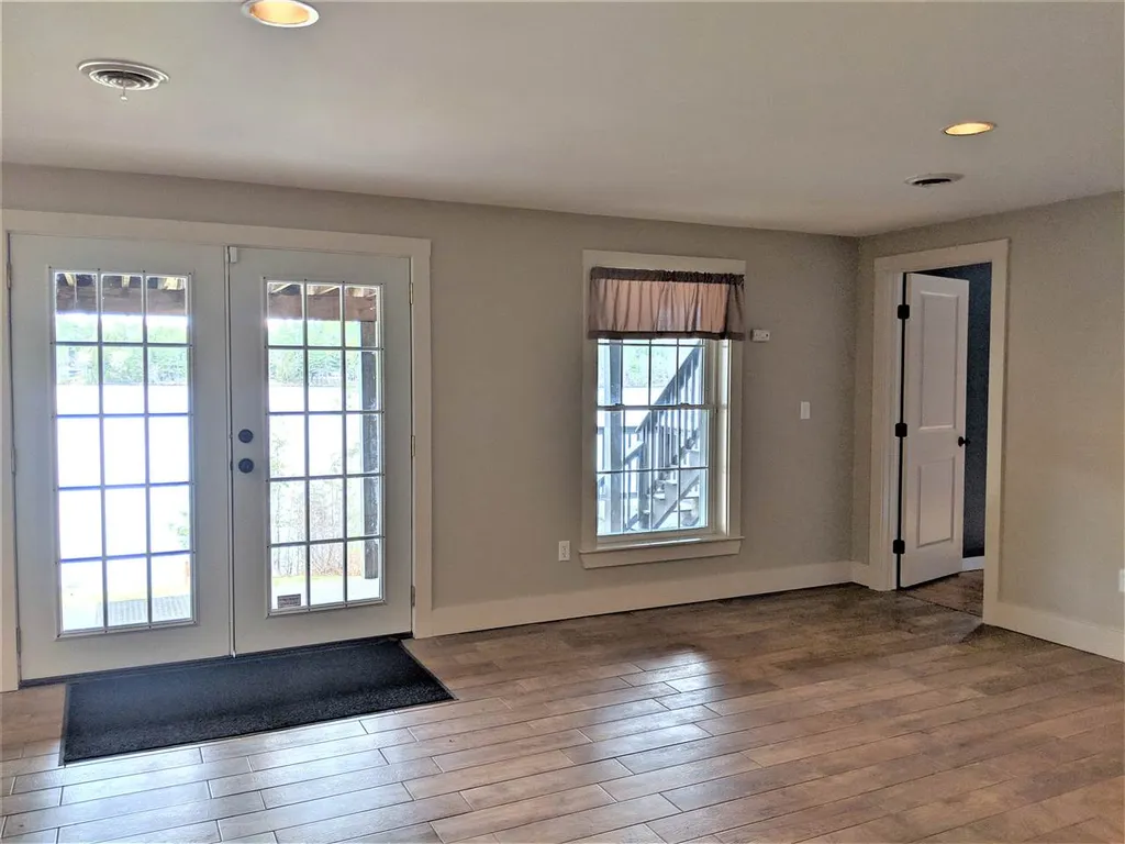 27 Halfmoon Bay Drive Barnstead NH 03225