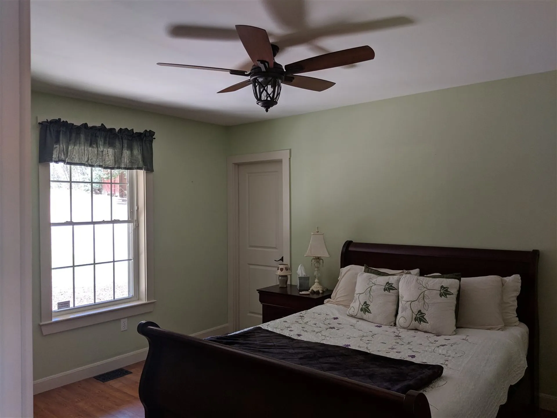 27 Halfmoon Bay Drive Barnstead NH 03225