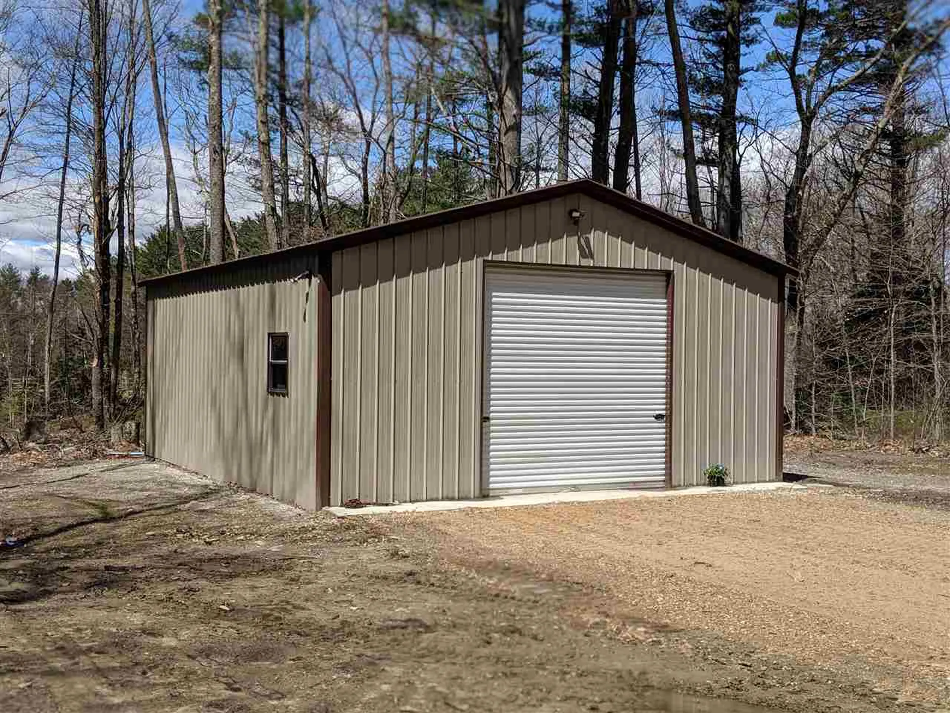 27 Halfmoon Bay Drive Barnstead NH 03225