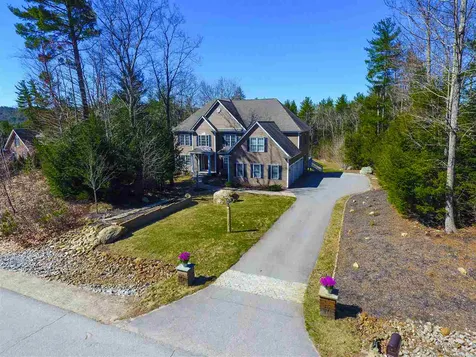 7 Esther Drive Bedford NH 03110