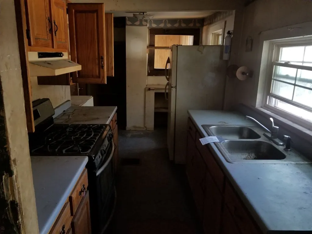 16 Parker Hill Road Grafton VT 05146