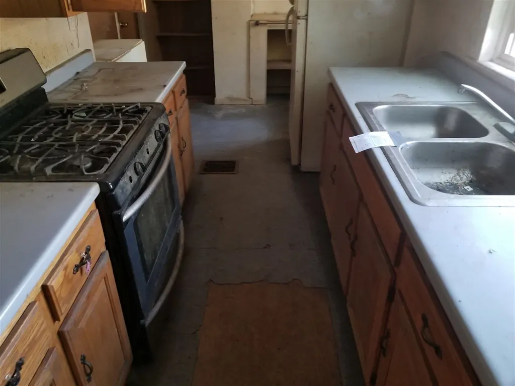 16 Parker Hill Road Grafton VT 05146