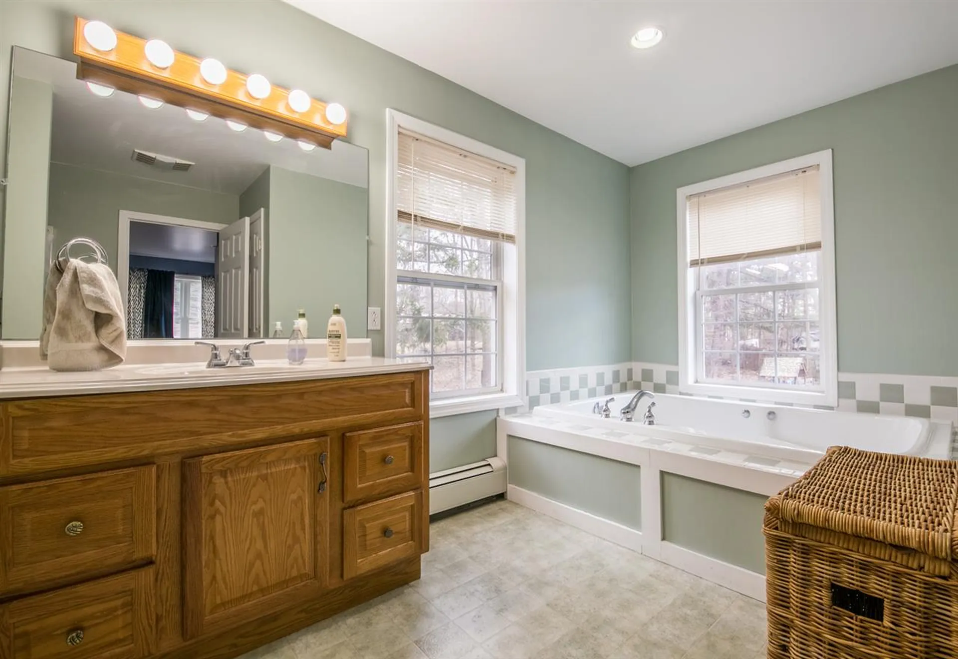 93 Pinecrest Drive Essex VT 05452