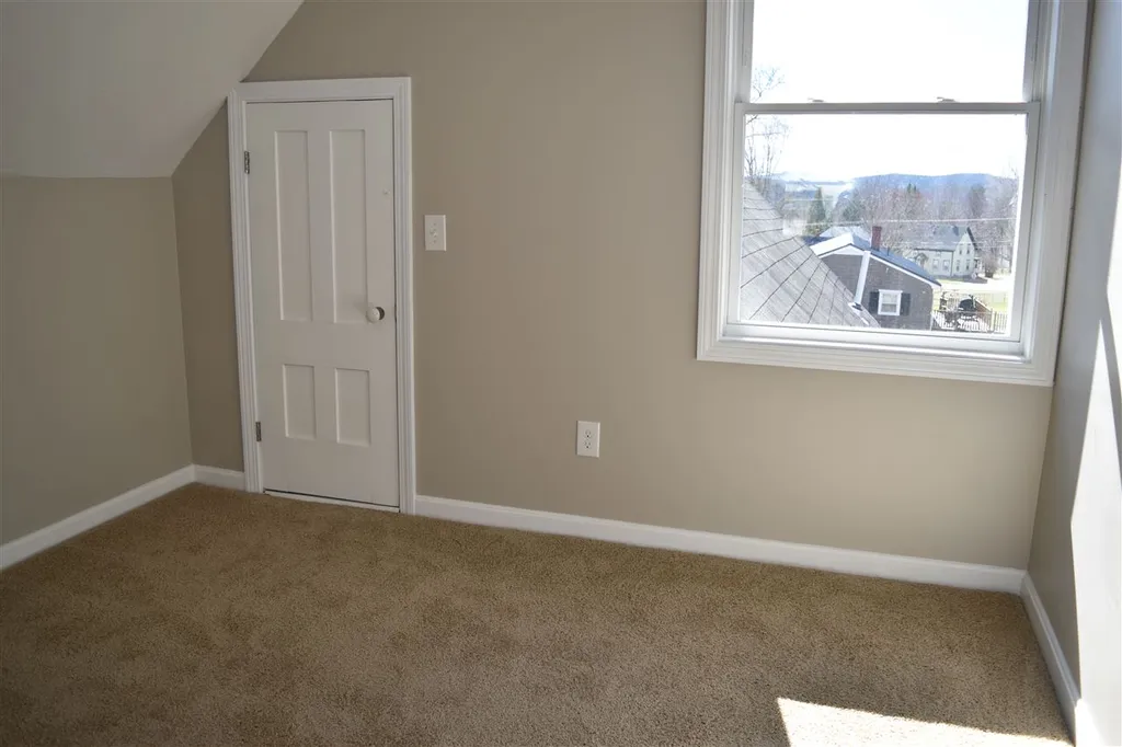 88 Pearl Street Franklin NH 03235