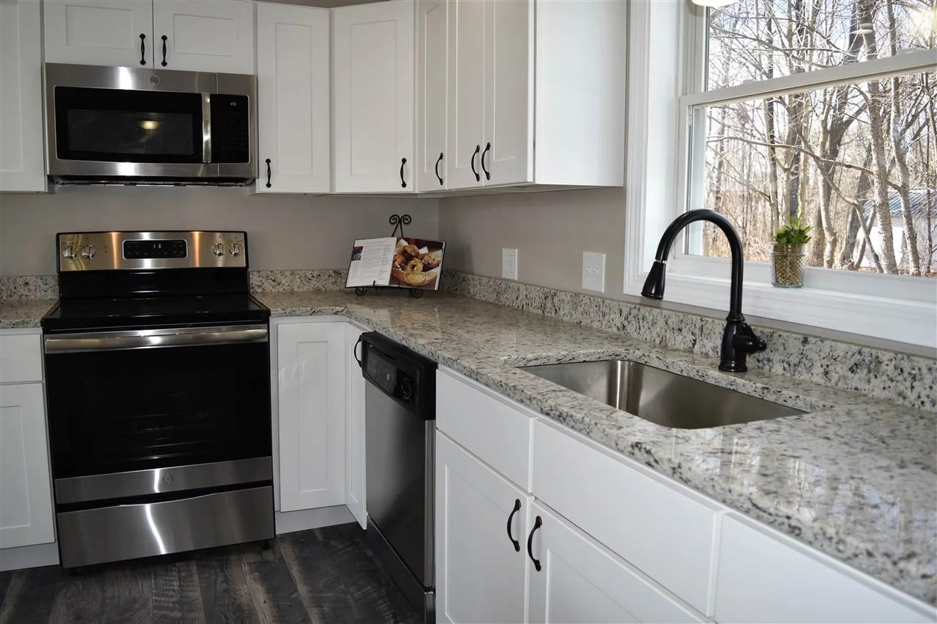 88 Pearl Street Franklin NH 03235
