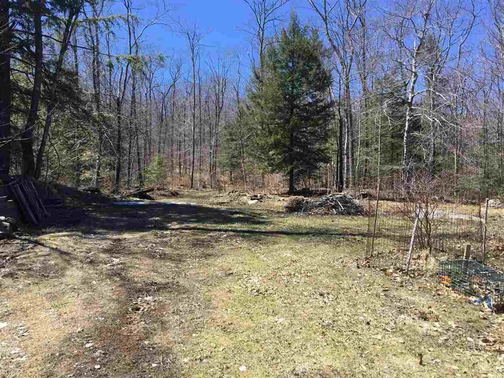 11 Monument Road Richmond NH 03470