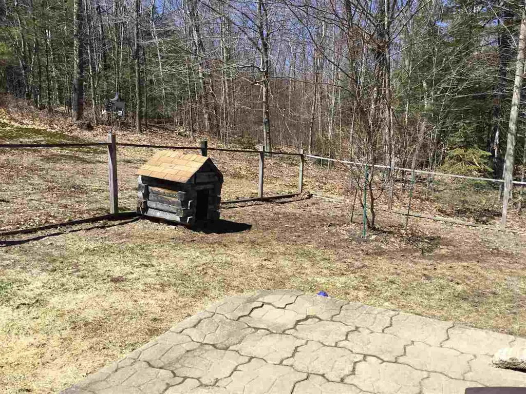 11 Monument Road Richmond NH 03470