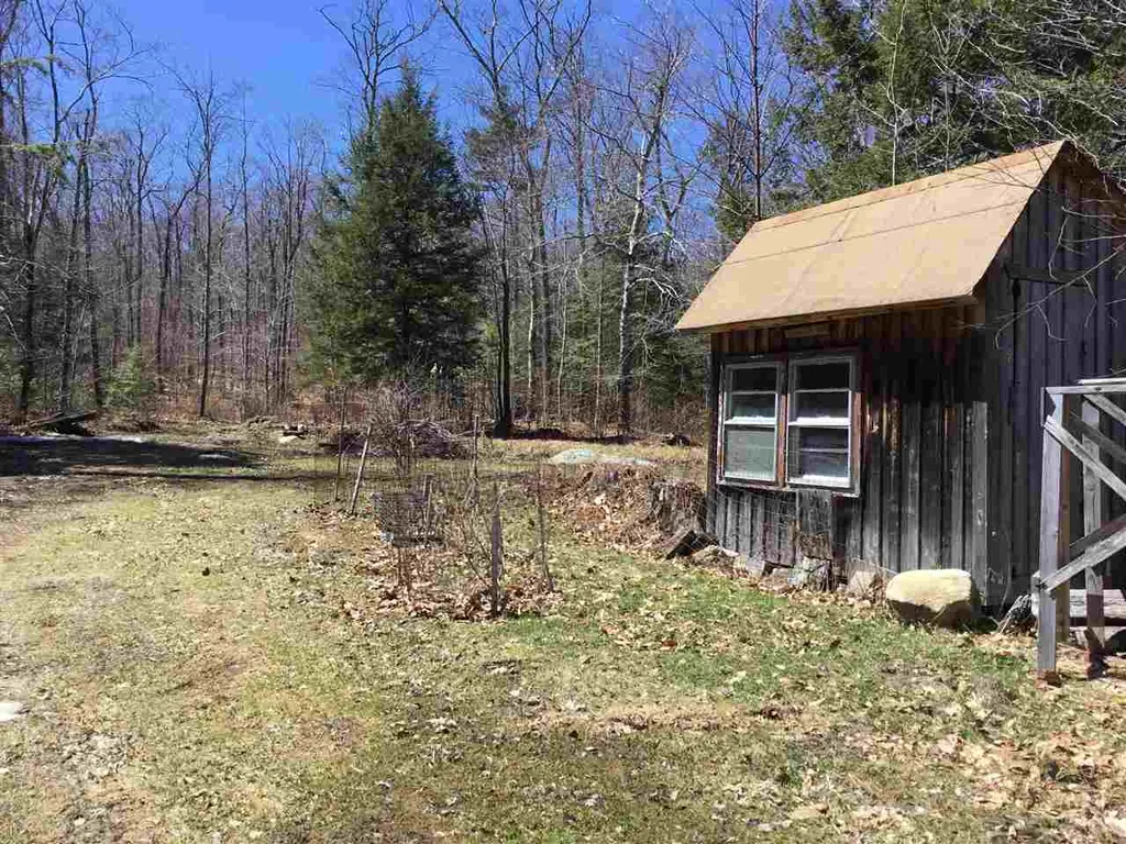 11 Monument Road Richmond NH 03470