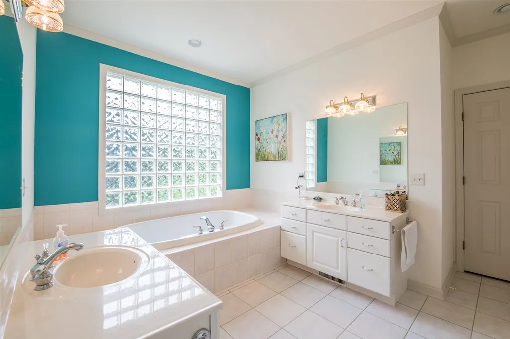 170 Overlake Drive Colchester VT 05446