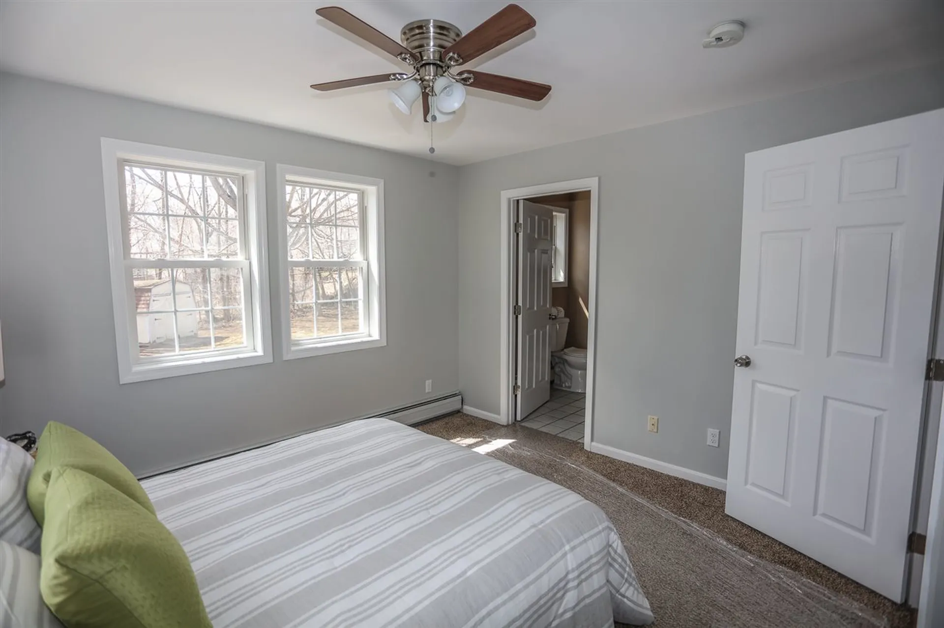 28 Glen Street Farmington NH 03835