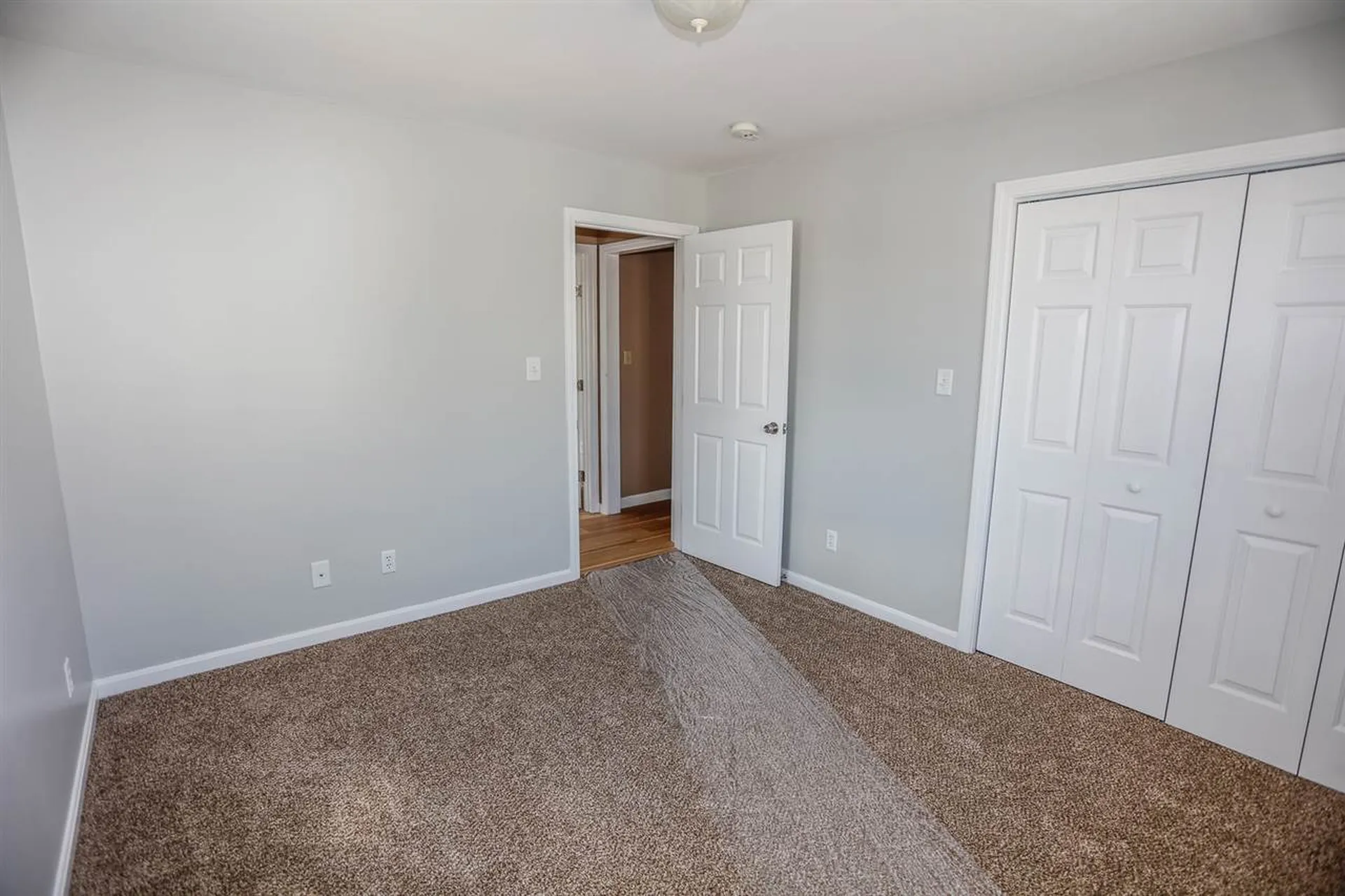 28 Glen Street Farmington NH 03835