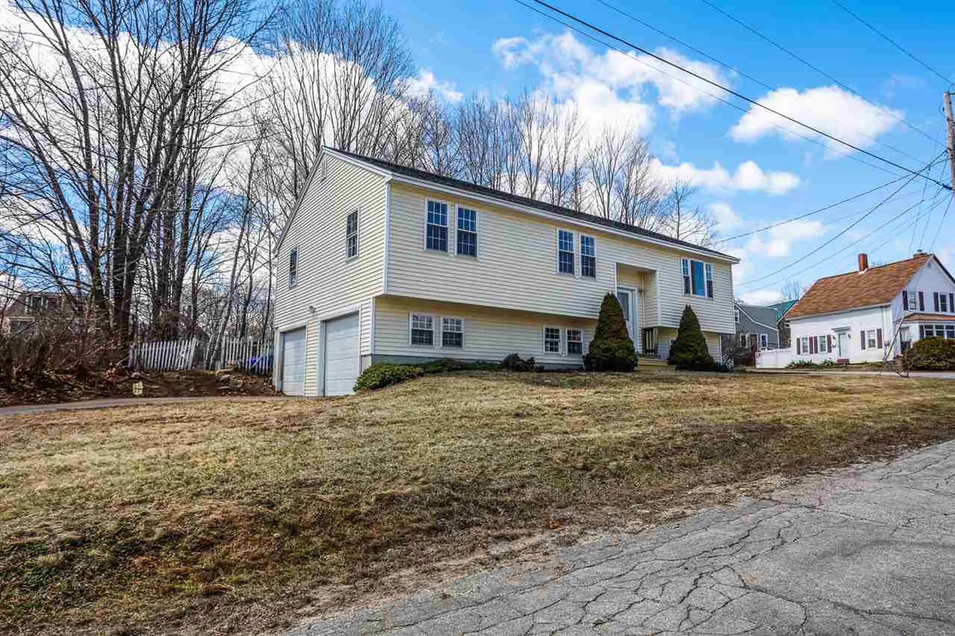 28 Glen Street Farmington NH 03835