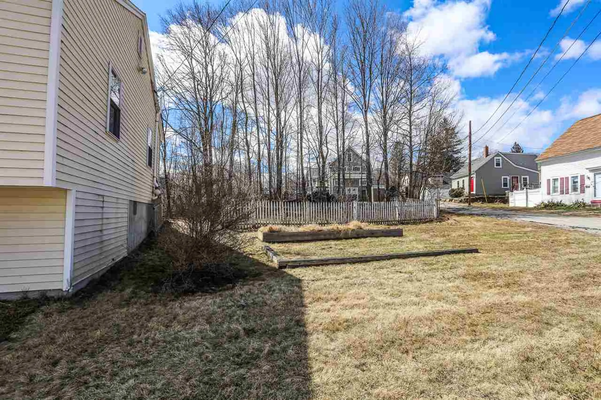 28 Glen Street Farmington NH 03835