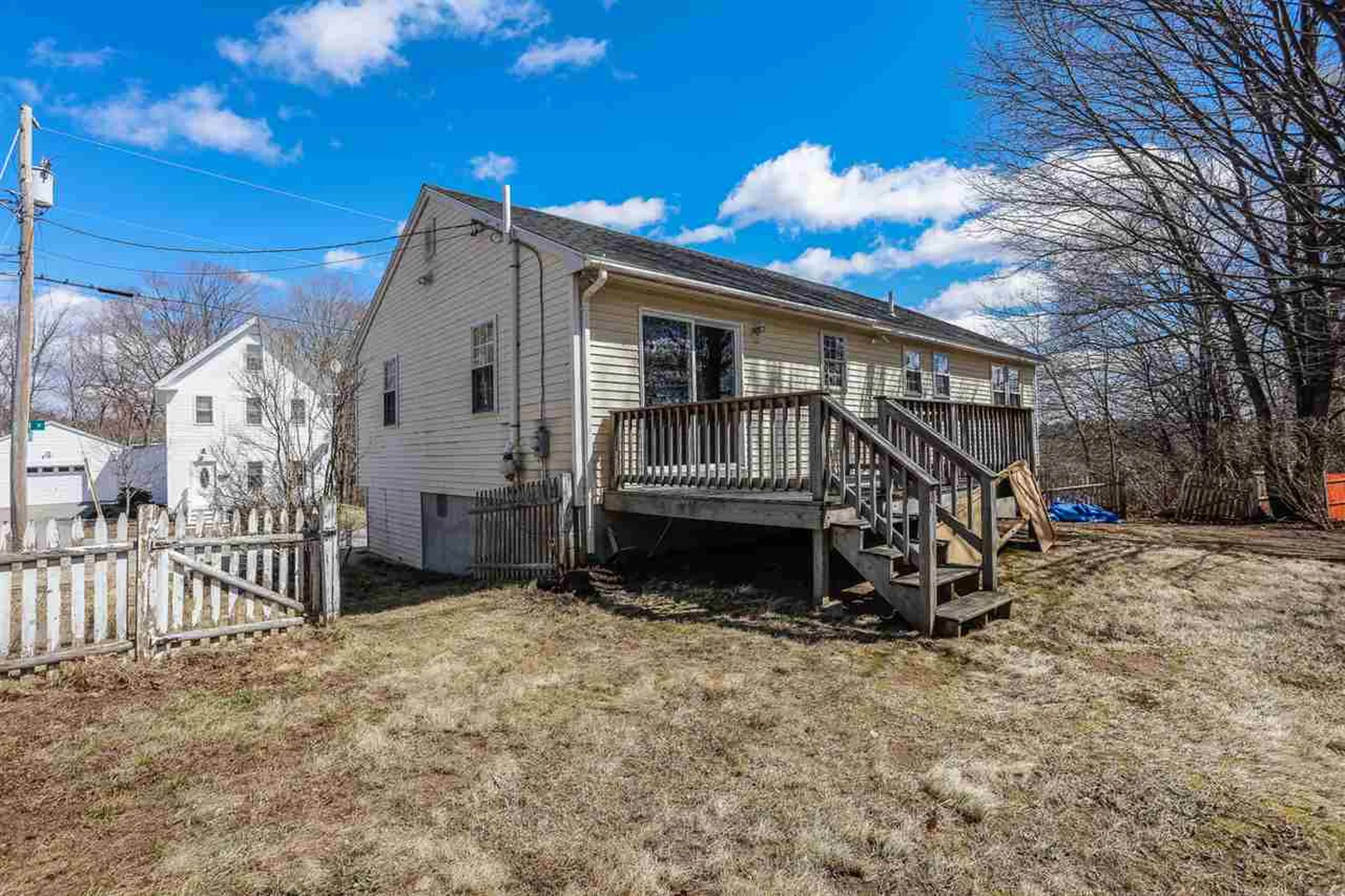 28 Glen Street Farmington NH 03835