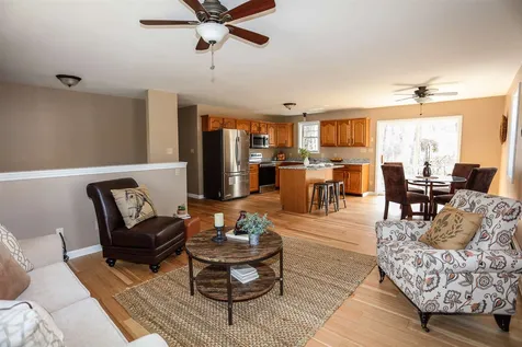 28 Glen Street Farmington NH 03835