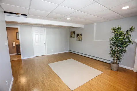 28 Glen Street Farmington NH 03835