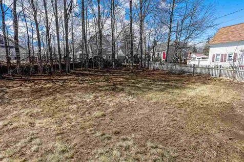 28 Glen Street Farmington NH 03835