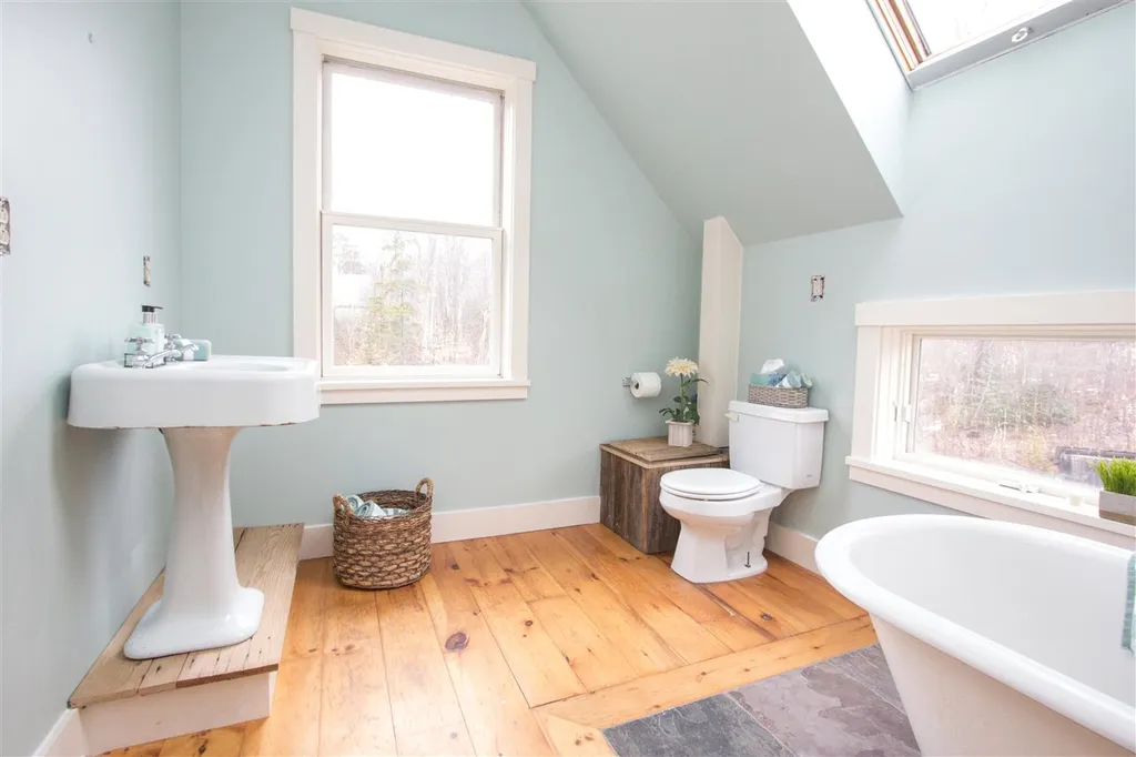 1901 Robert Young Road Starksboro VT 05487