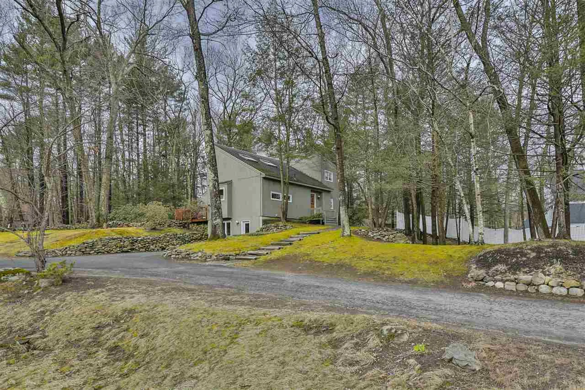 30 Shelburne Road Nashua NH 03063
