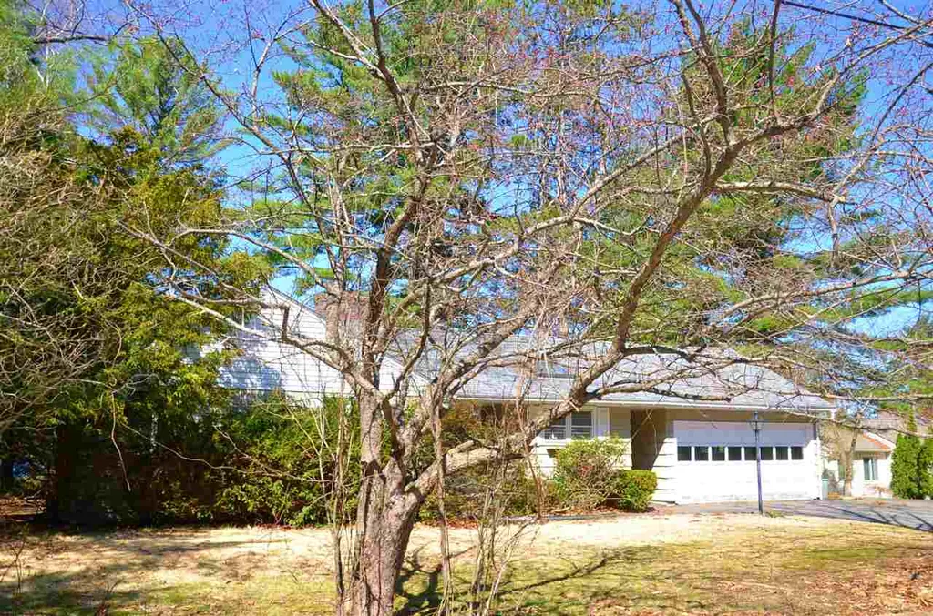 37 Wentworth Cove Road Laconia NH 03246