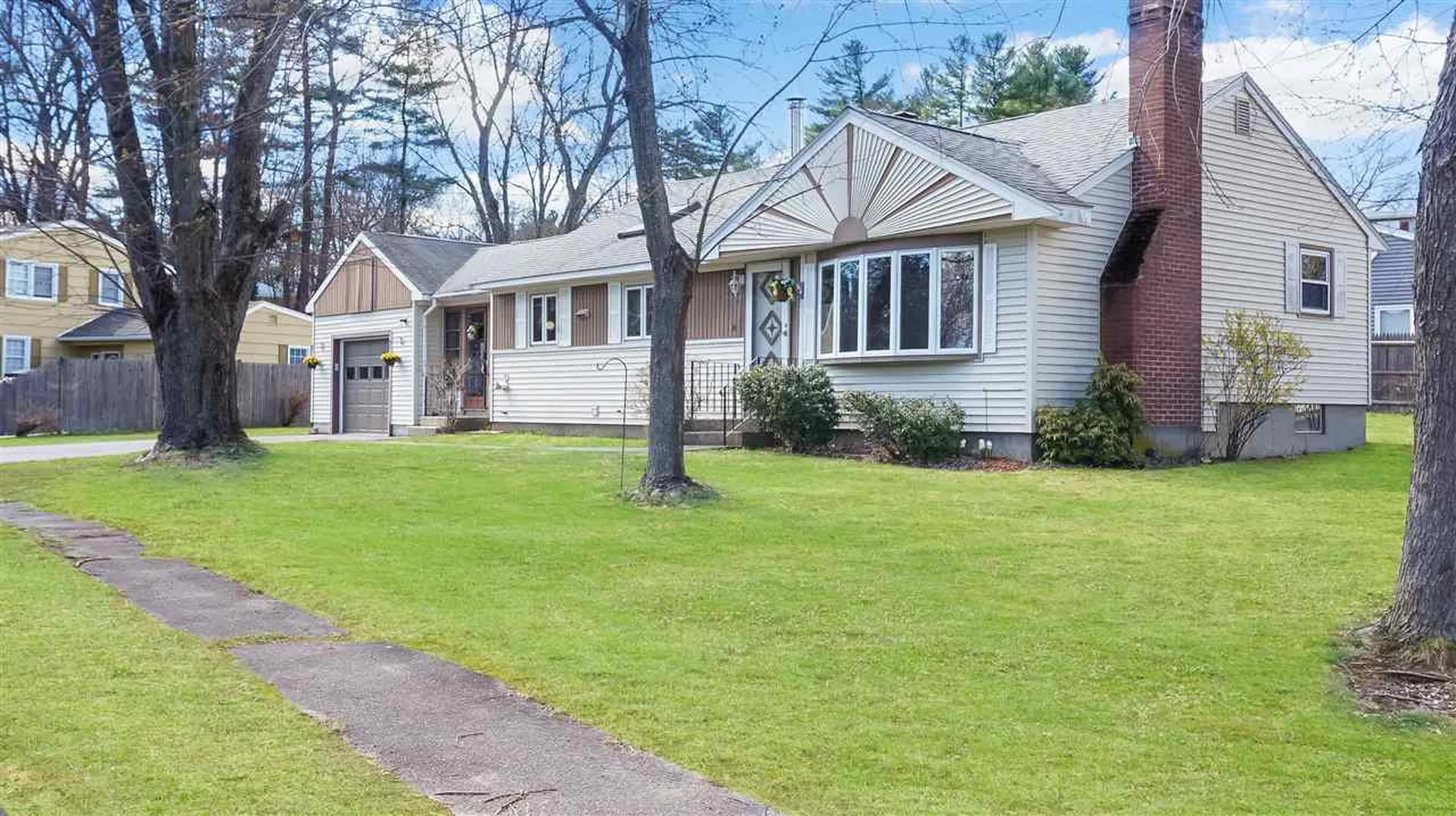 17 Glen Drive Nashua NH 03062