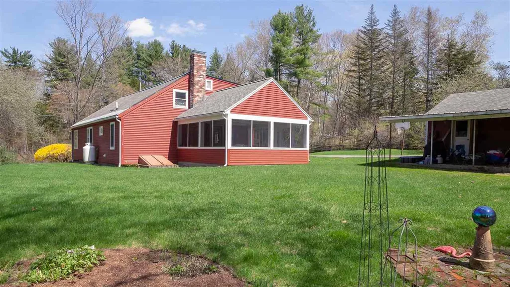 252 North Road Walpole NH 03608