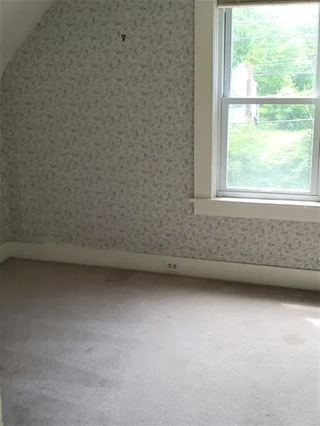 22 Upper Knight Street Keene NH 03431