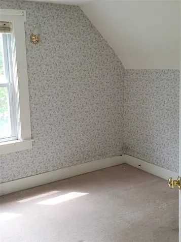 22 Upper Knight Street Keene NH 03431