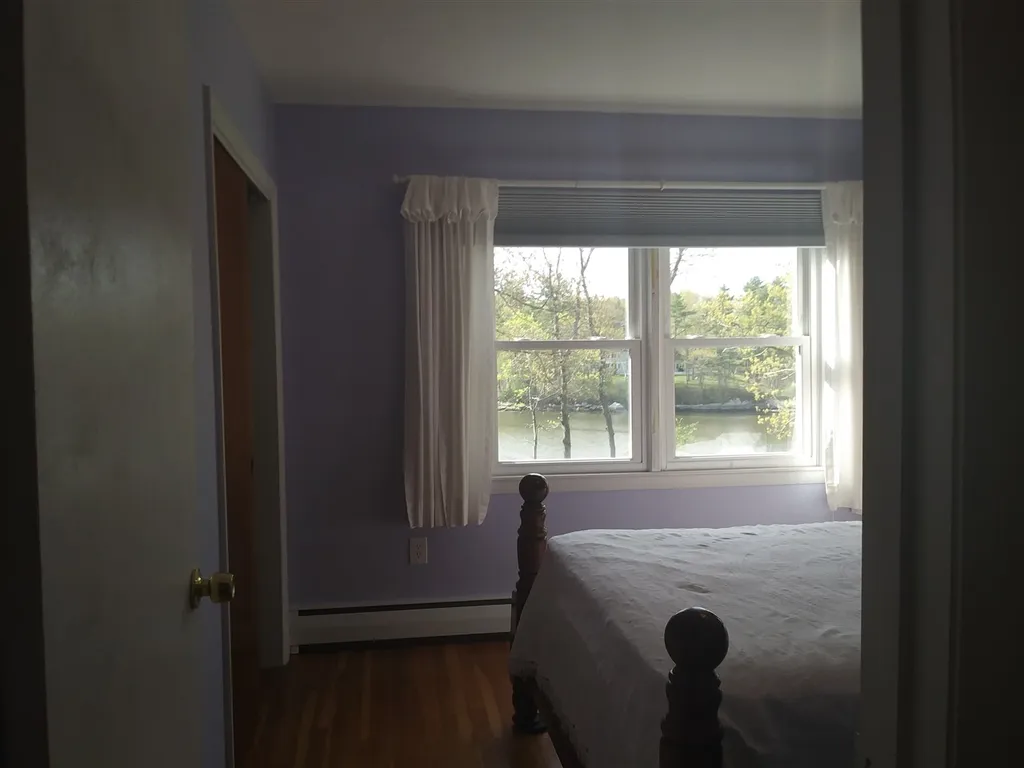 20 Riverview Road Durham NH 03824