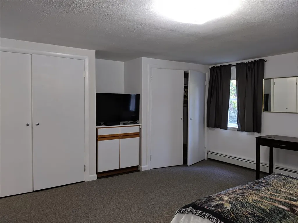20 Riverview Road Durham NH 03824