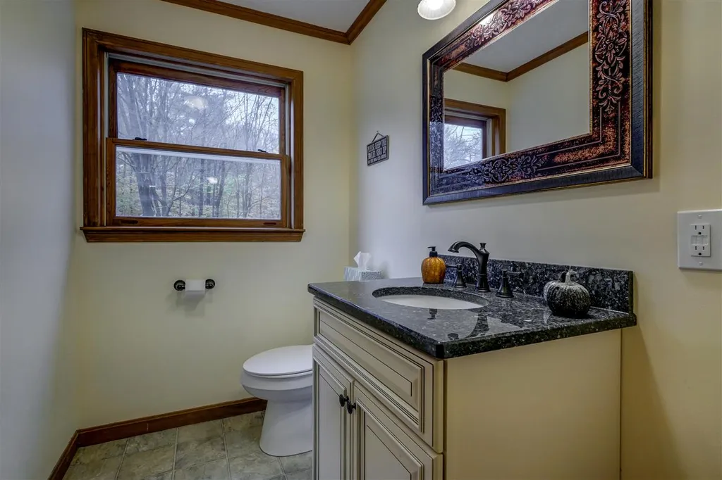 62 Towle Road Chester NH 03036